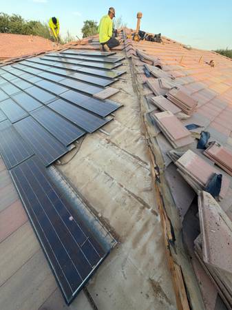 ⛈️Don't Wait for a Leak! Prepare Your Roof for Monsoon Season🌬️ - household services