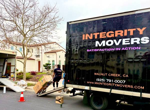 🟧 INTEGRITY MOVERS 🟪WALNUT CREEK ✅ HOURLY RATES/No EXTRA Charges - labor / hauling / moving