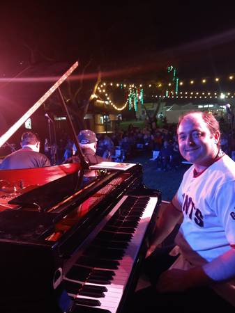 Piano Lessons, Jazz and Classical, Experienced Teacher and Performer - lessons &amp; tutoring