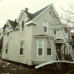 ROOFING &amp; SIDING. LIC &amp; INS. WARRANTIED WORK CHECKED EVERY 3 YEARS (Boston and surrounding)